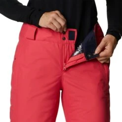 COLUMBIA BUGABOO OH PANT W BRIGHT GERANIUM 22 10 COLUMBIA BUGABOO OH PANT W BRIGHT GERANIUM 22 -Rossignol || Salomon || Fischer Winkel 9 102686 bugaboo oh pant w bright geranium 1623351 673 05