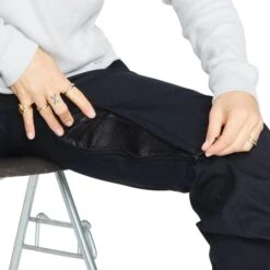 VOLCOM SPECIES STRETCH PANT W BLACK 23 9 VOLCOM SPECIES STRETCH PANT W BLACK 23 -Rossignol || Salomon || Fischer Winkel 9 115529 species stretch pant black h1352303 blk 05